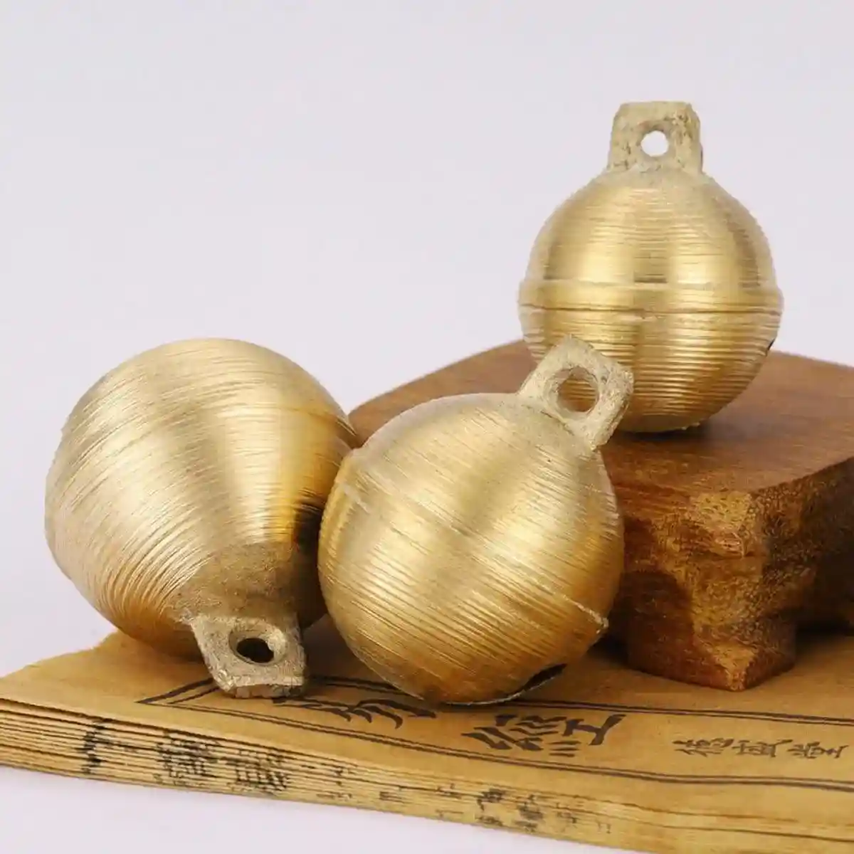 2PCS Durable Brass Animal Bells Loud Tracking Bells for Cows Dogs & Pets - Image 5