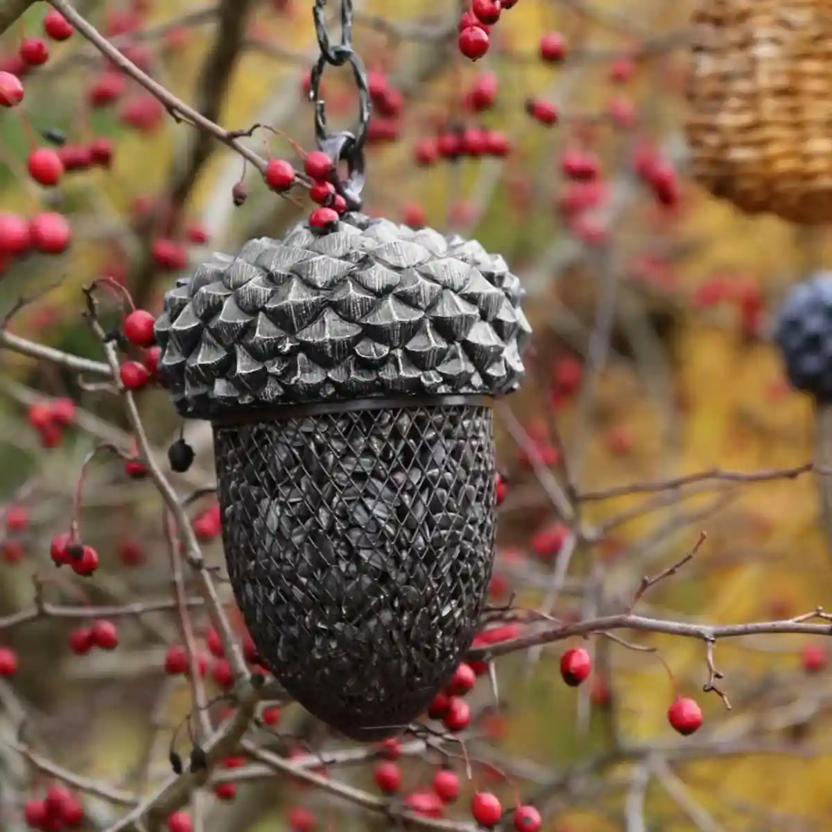 Acorn Bird Feeder Garden Wildlife Feeder