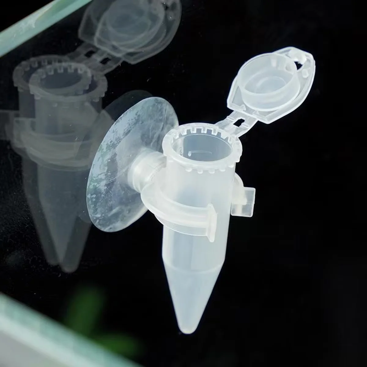 Automatic Fish Feeder With Suction Cup (10PCS) - Image 8