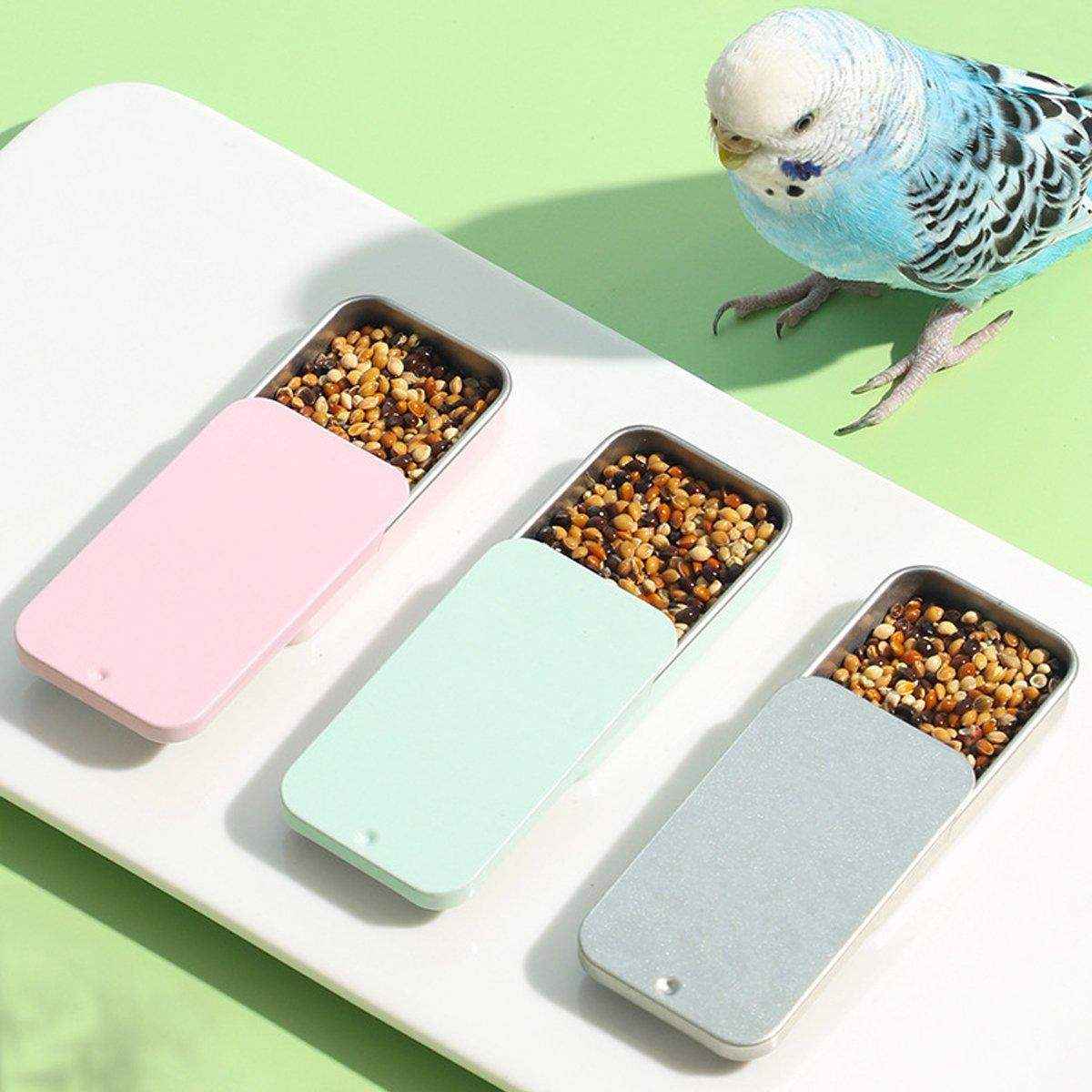Bird Training Food Box - Portable Feeding Solution for Parrots - Image 13