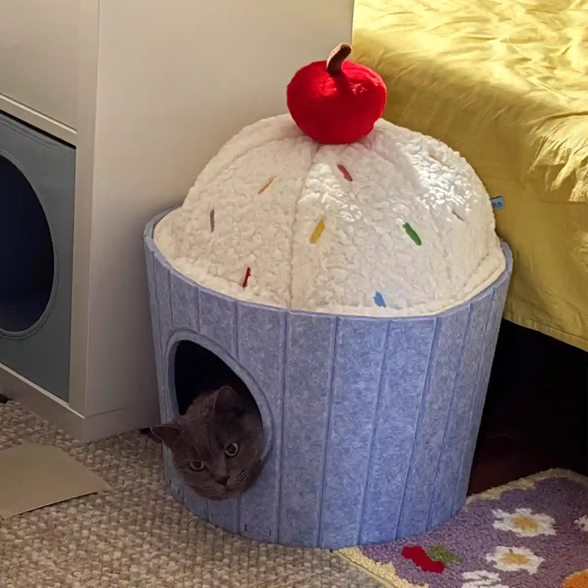 Cake Shape Cat Bed Soft Warm Pet House Durable for Indoor Cats Kittens Use - Image 10