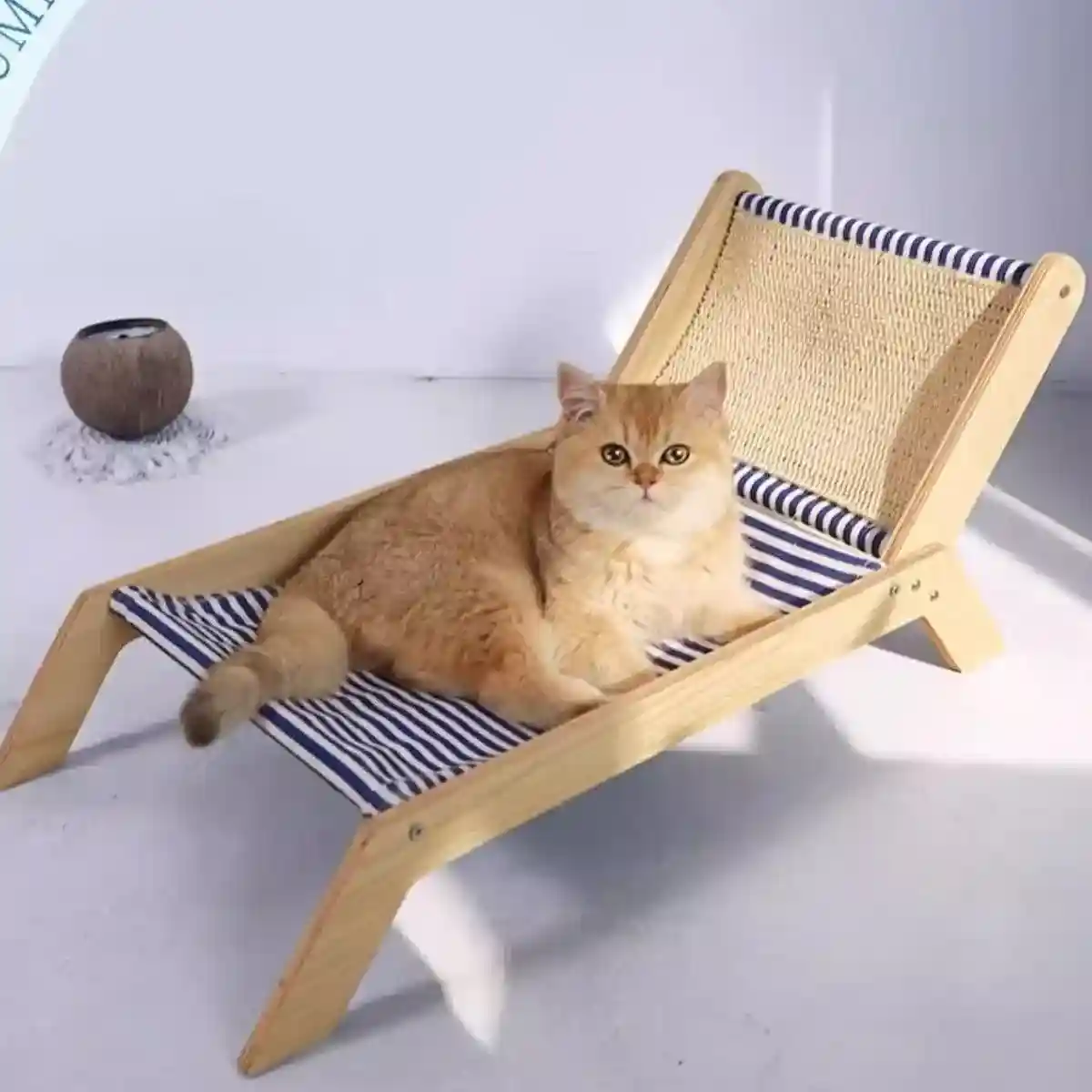 Cat Hammock Bed Summer Recliner with Scratch Post & Breathable Fabric - Image 9