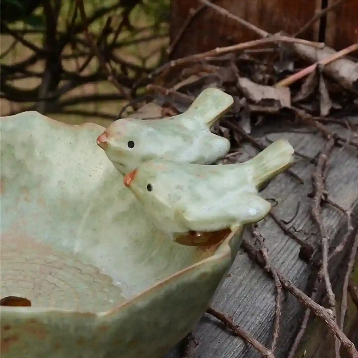 Ceramic Bird Bowl for Garden Bird Feeder & Bath Decorative Dish - Image 10