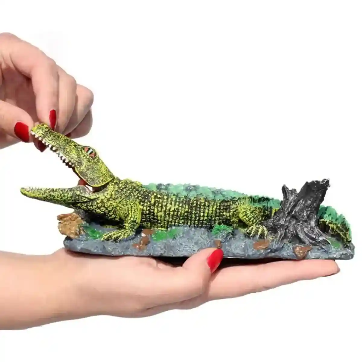 Crocodile Aquarium Ornament with Bubble Stone for Oxygenation - Image 11