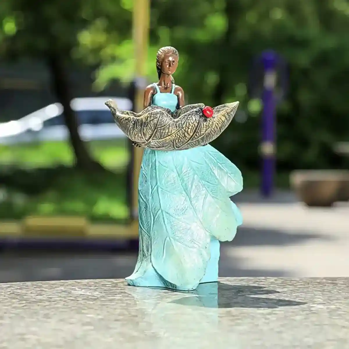 Decorative Resin Bird Feeder Girl Holding Leaf Bowl - Image 8