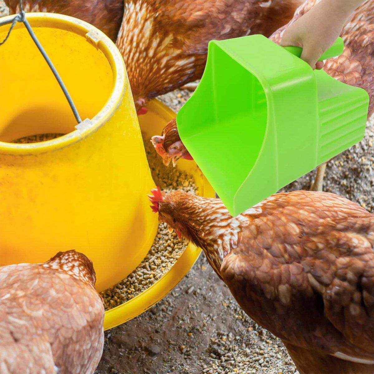 Durable Thickened Feed Shovel For Farm Animals - Image 9