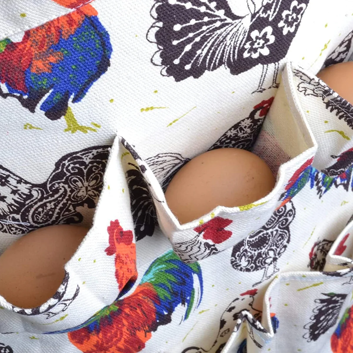 Egg Collecting Apron With Deep Pockets - Image 8