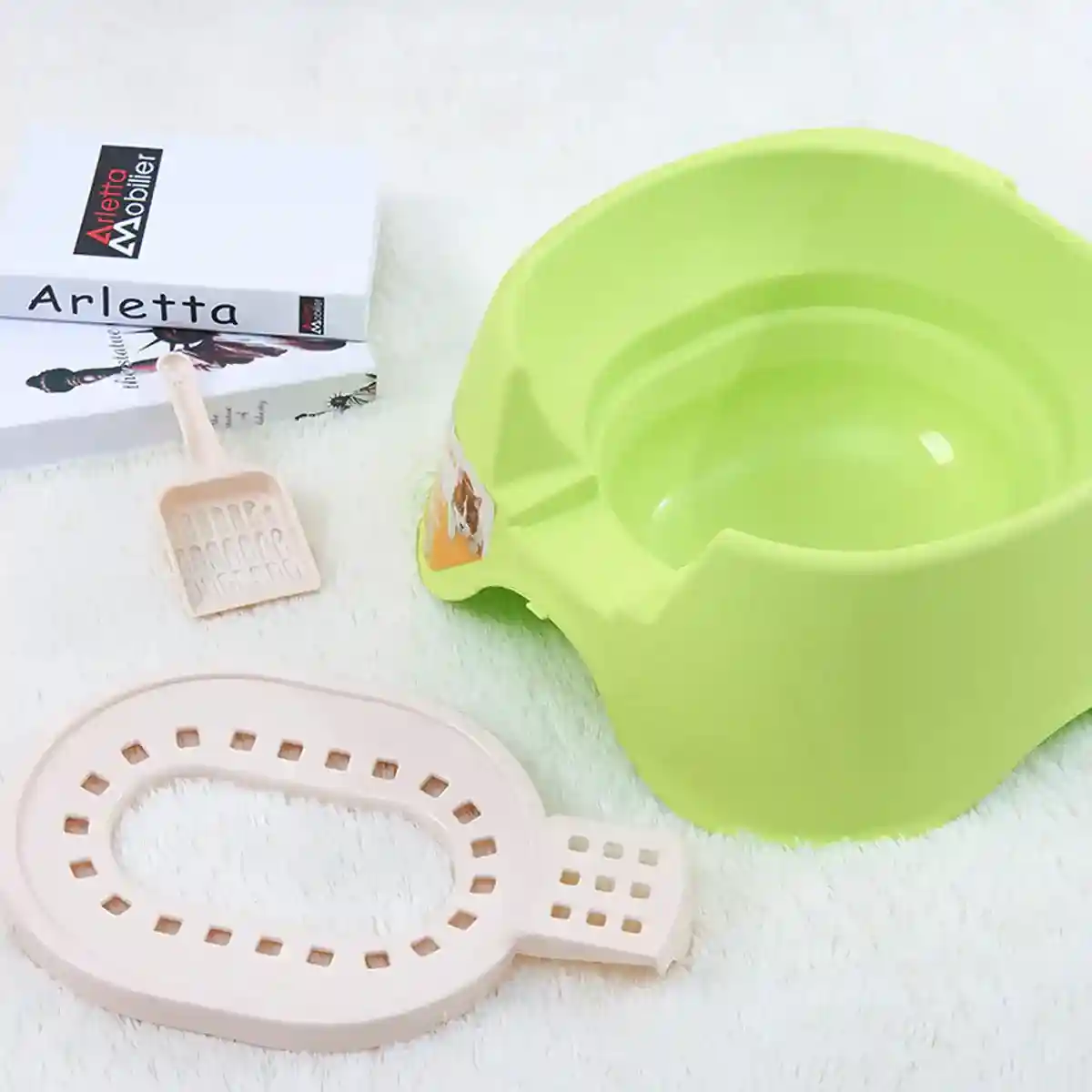 Open Cat Litter Box with Toilet Ring and Scoop Squat Style Design - Image 4