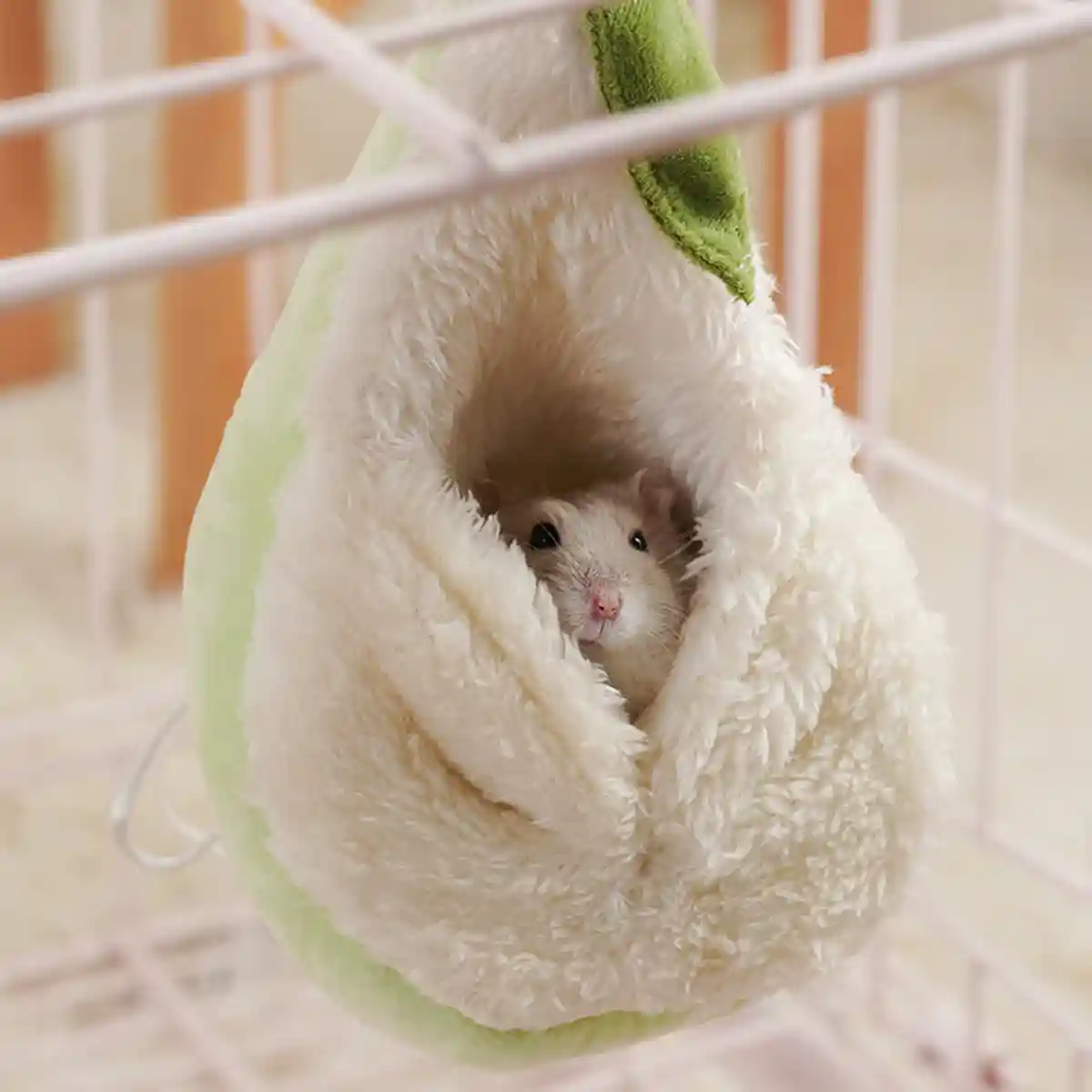 Pear-Shaped Hanging Pet Bed for Hamsters and Small Animals - Image 11