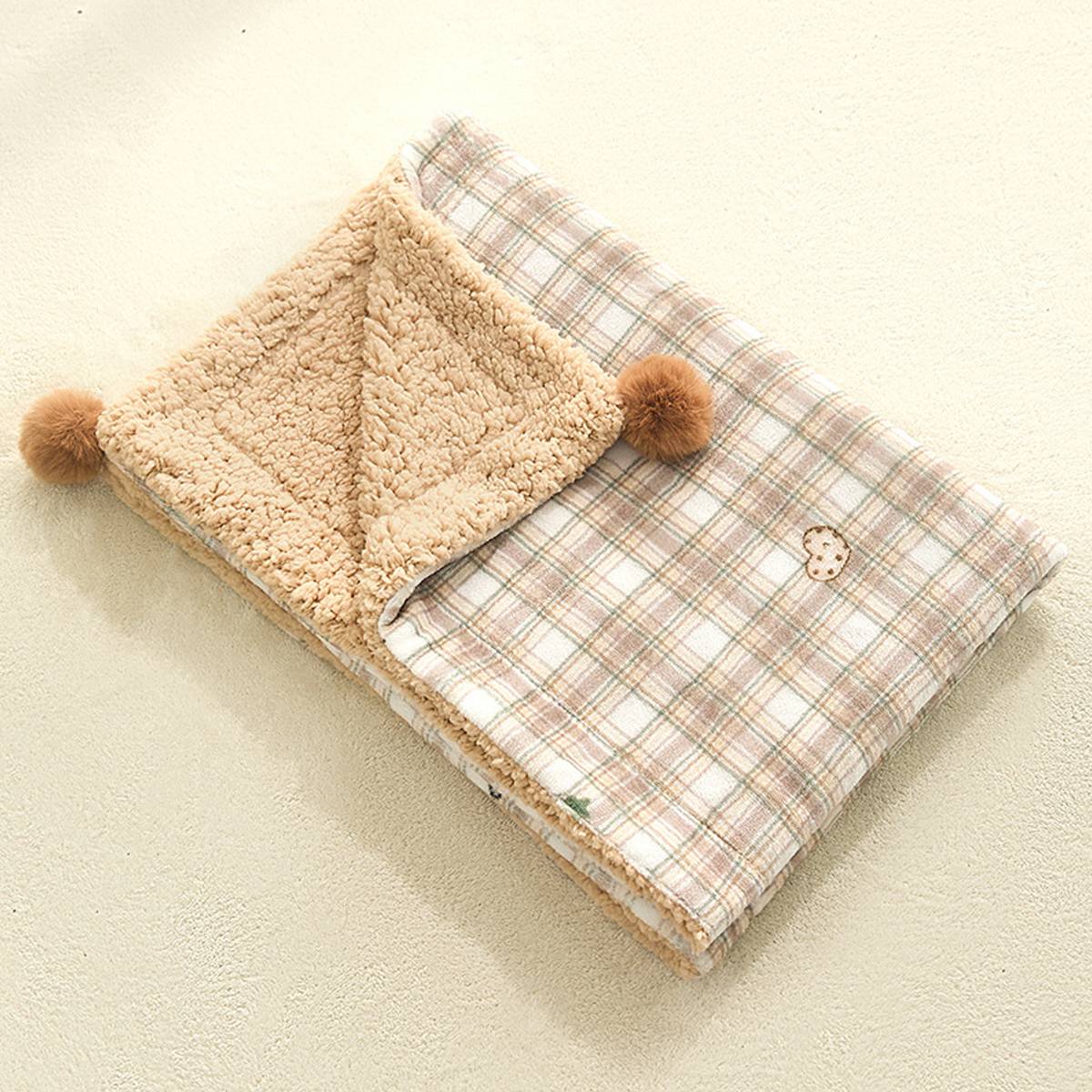 Pet Blanket Pillow Set - Image 12