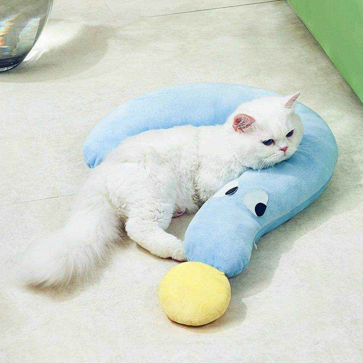 Pet Pillow Dog Cat Sleeping Moon Pillow Small Dog Plush Pillow - Image 6