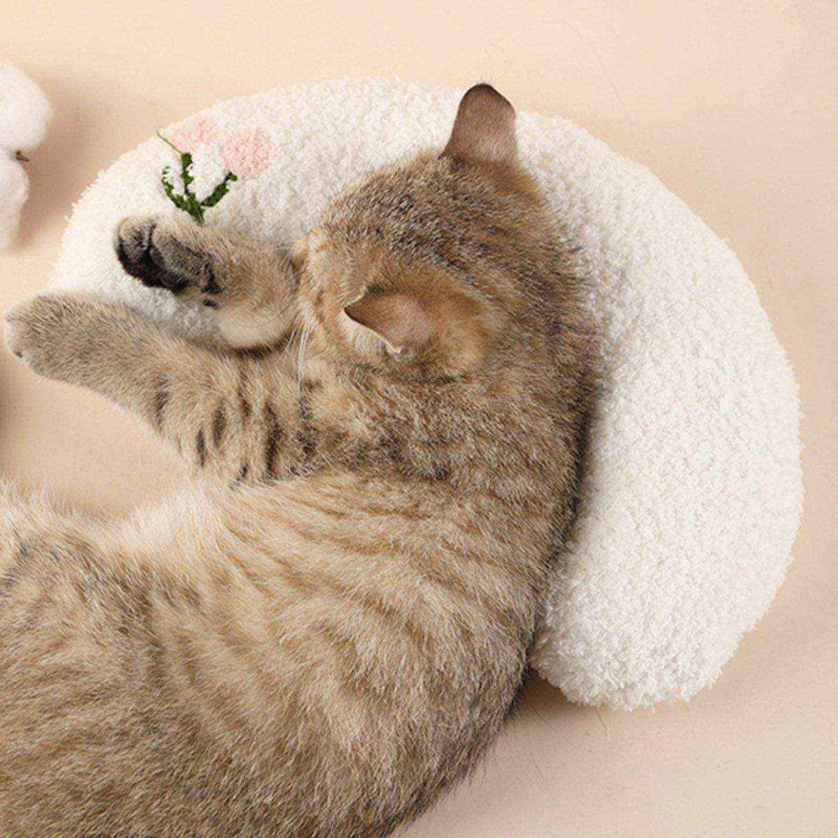 Pet Pillow Dog Cat Sleeping Moon Pillow Small Dog Plush Pillow - Image 10