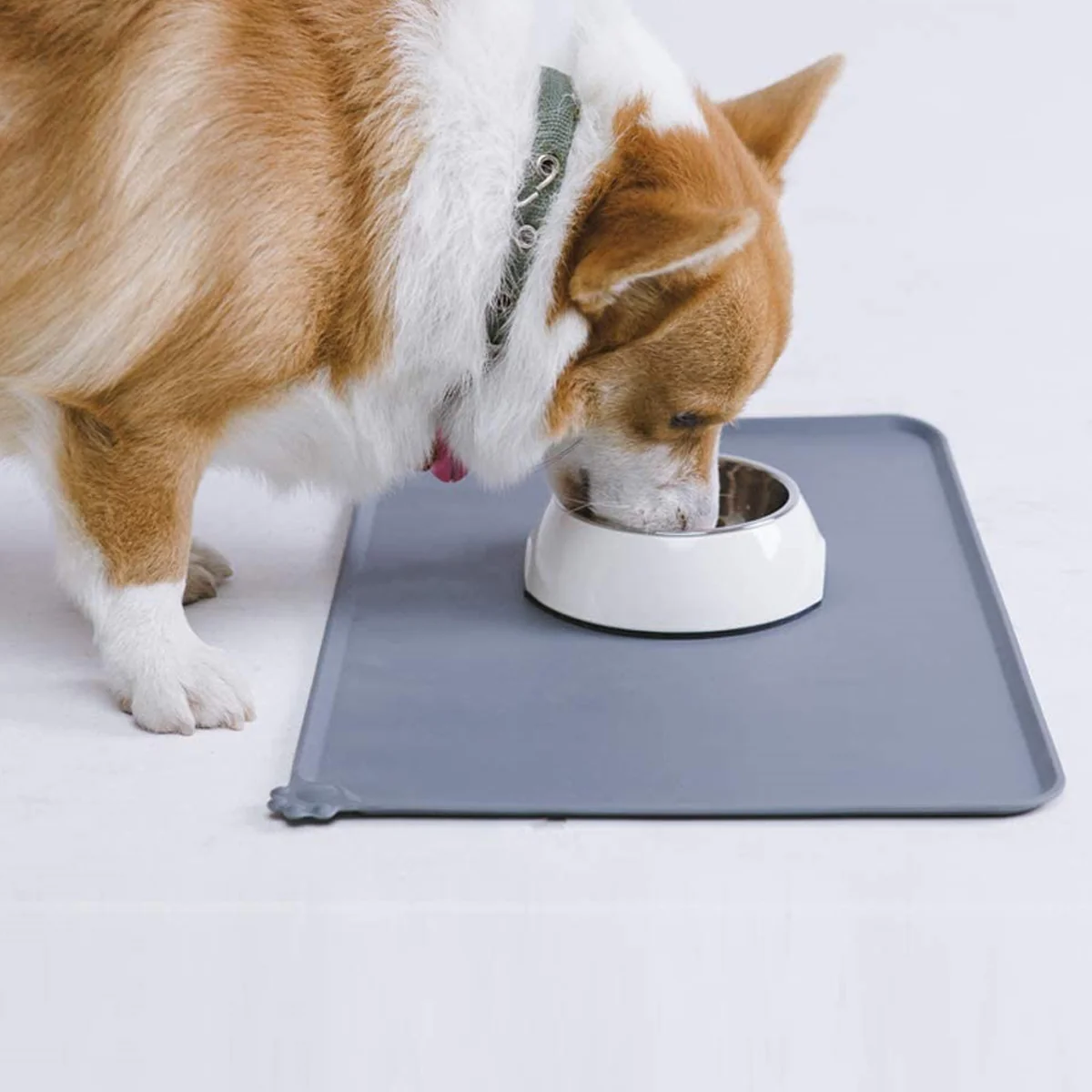 Silicone Pet Feeding Mat With Raised Spill-Proof Edge - Image 8