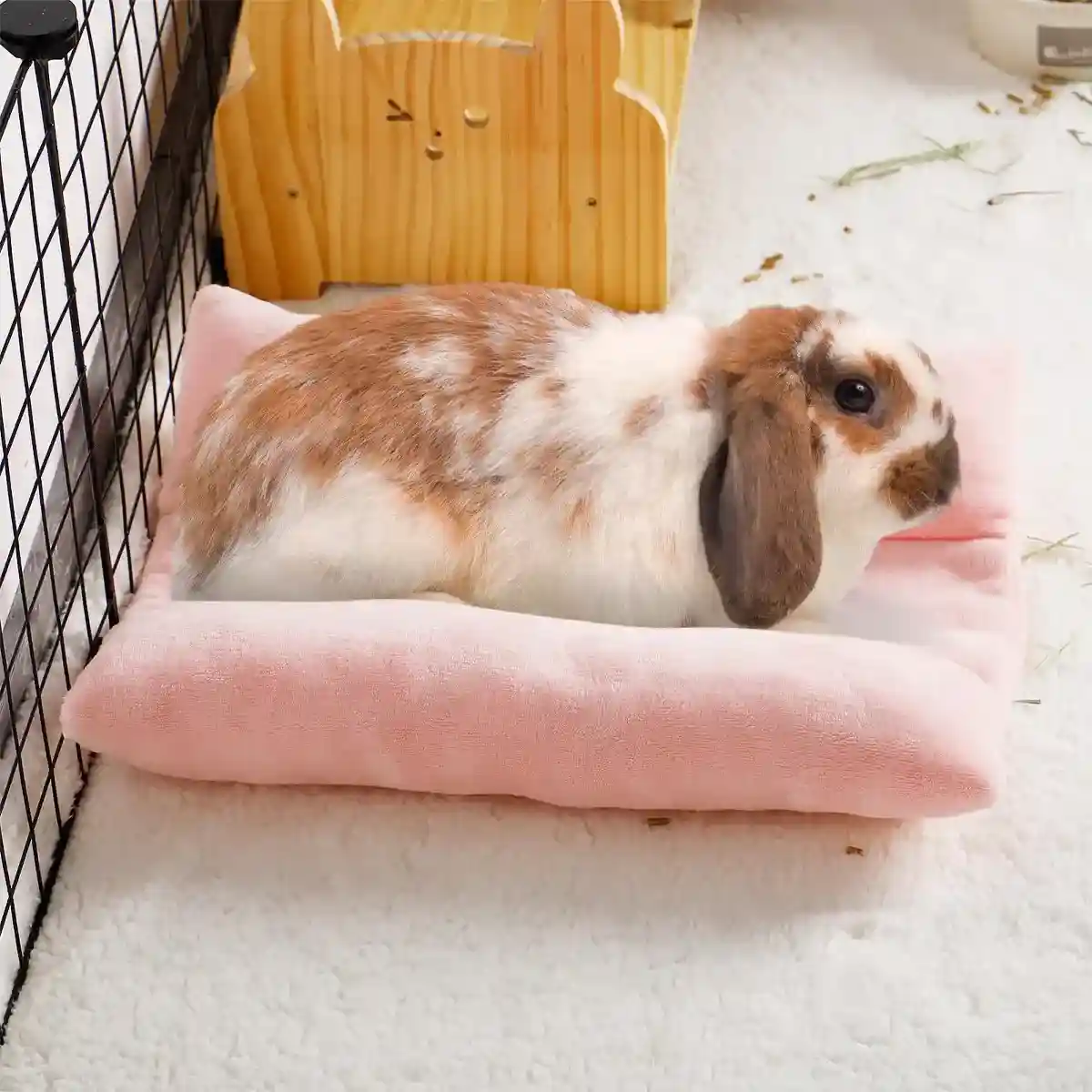 Soft Plush Sleeping Mat for Small Animals – Washable Flannel Bed - Image 8