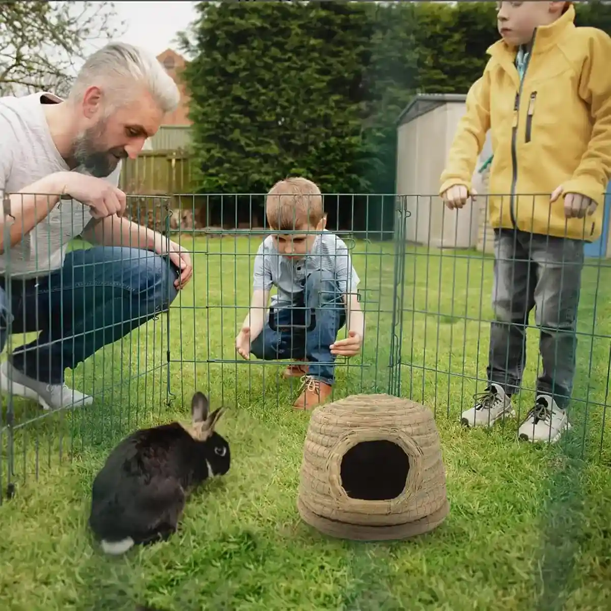 Cozy Straw Rabbit House with Detachable Base for Small Pets - Image 10